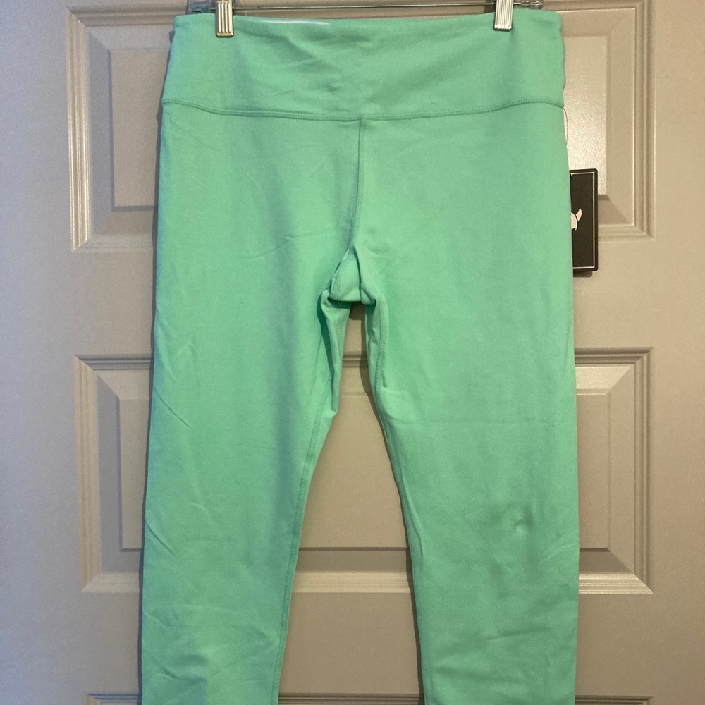 Glyder mint green crop leggings, size L